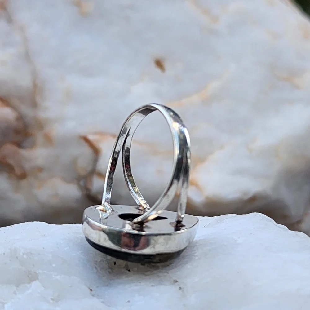 Genuine Labradorite Raw Cristal White Rhodium/925 Silver Ring